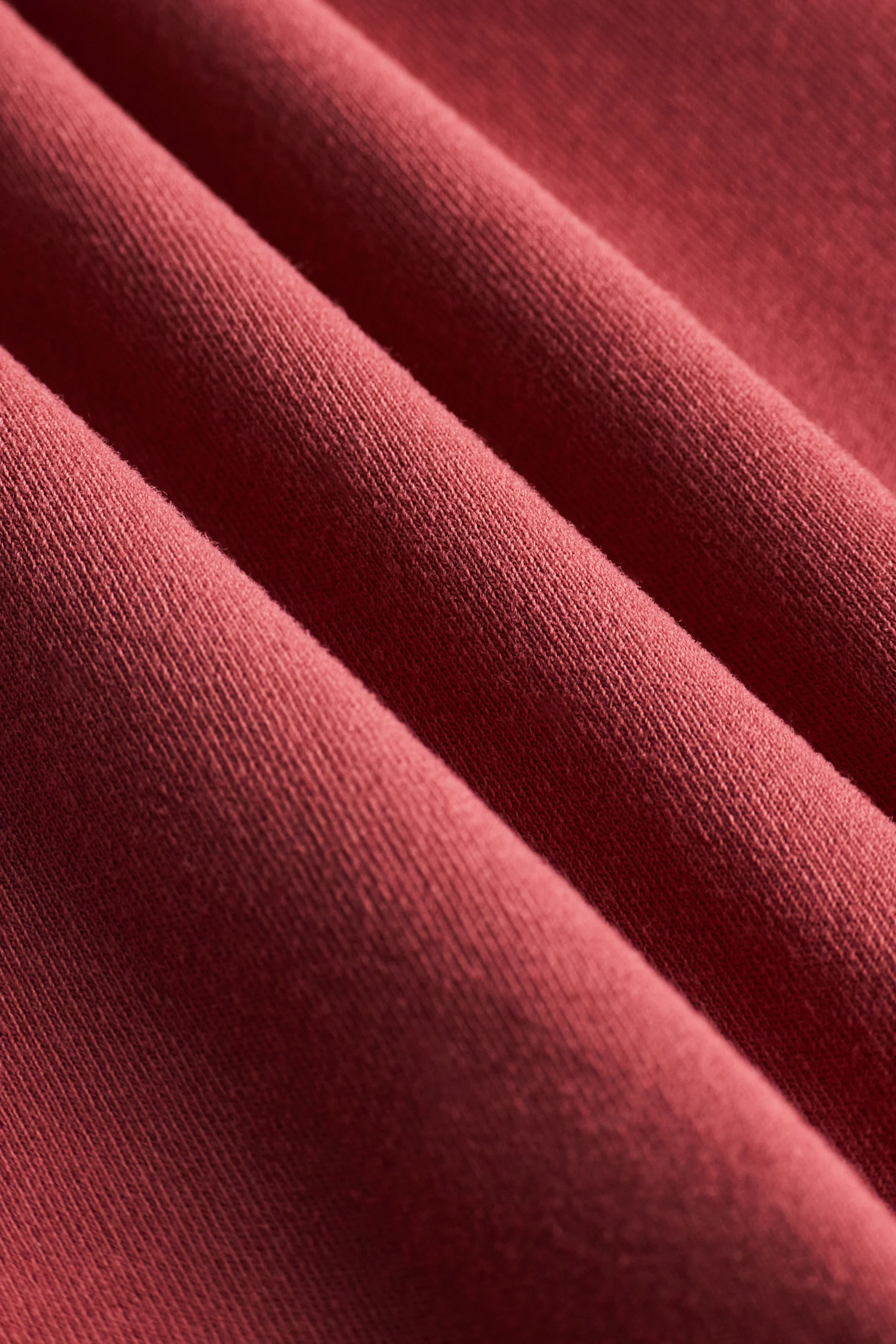 Fitted Muscle Tank, Vintage Red - Image 4