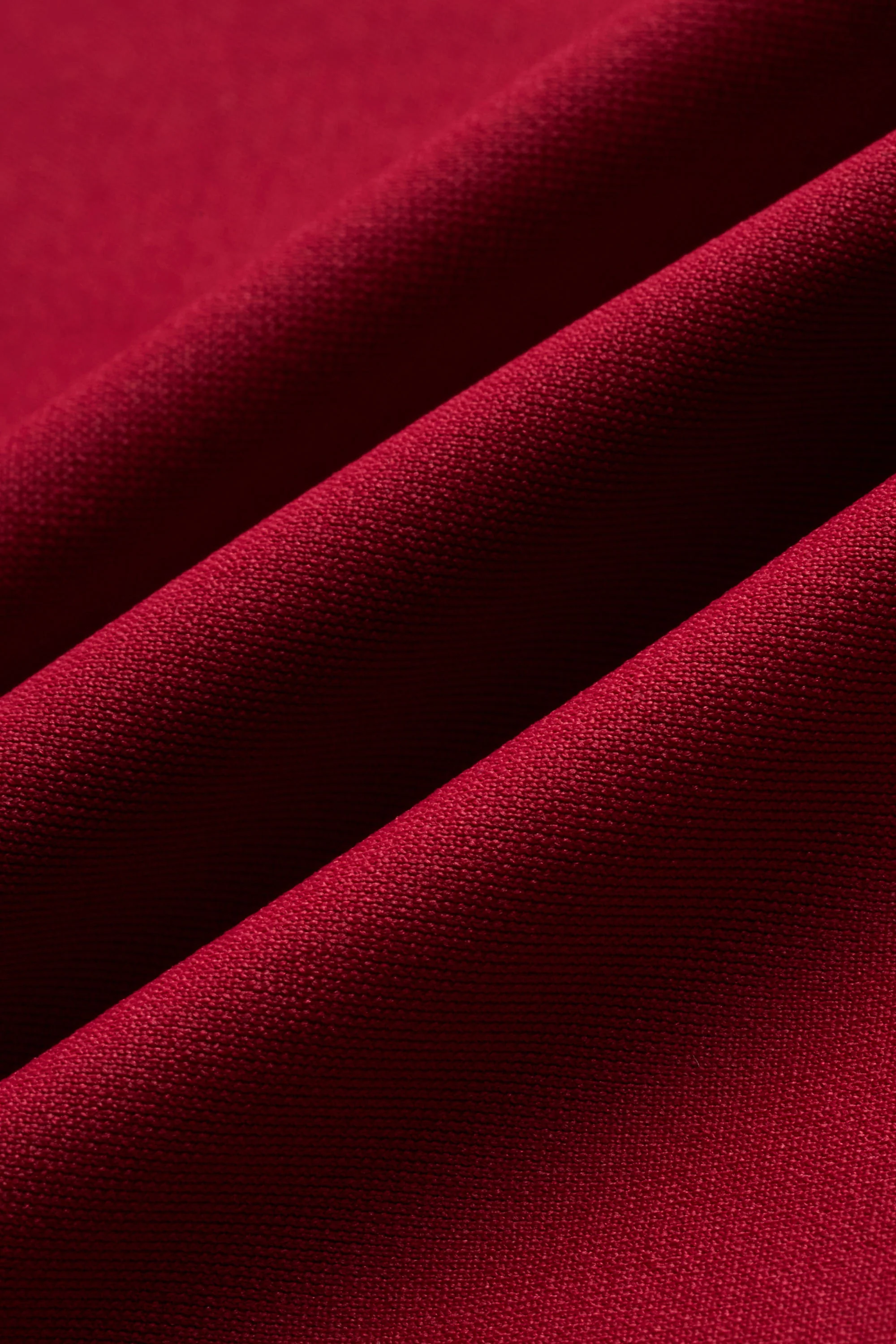 Ultralight Aloe Short Sleeve Tee, Cardinal - Image 4
